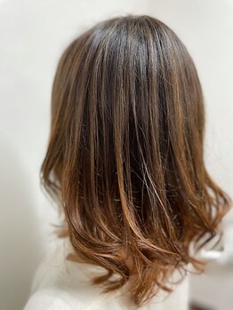 ノズヘアー(Noz hair)の写真/【浜北/小松】大人気"白髪ぼかしハイライト"白髪をぼかし垢抜け。年齢と共に気になる乾燥やパサつきもケア