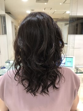 アドラシオン(Adoration) ミディアムレイヤー