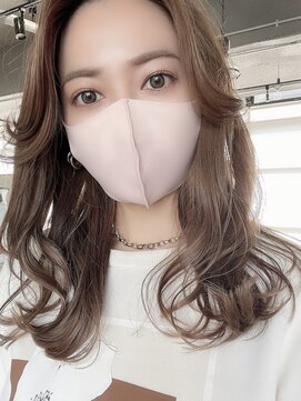 ザシー オモテサンドウ(The C) 大人ナチュラルレイヤスタイル「The C」