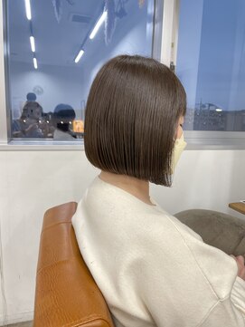 ルチナ 秦野(Lucina) ボブ/前下がりボブ/似合わせカット/大人かわいい/アースカラー