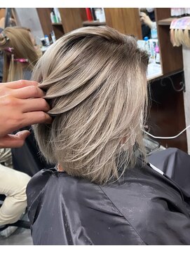 ラフ(LAFF) #黒髪#ボブルフ#ネビージュ#小顔#ワンレン