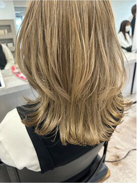 シーム(SHEM.) ミディアムレイヤー