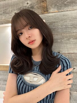 アイヴィ 表参道(IVY) ブリーチなしオリーブベージュくびれヘア【肥田亜沙美】