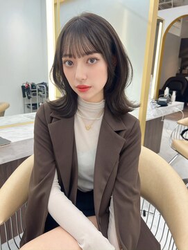 ヴェイ(VEYY.) ミディアムレイヤー