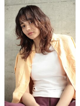 ファム(FAM) レイヤーミディアム ウェーブ ルーツカラー 代官山 恵比寿
