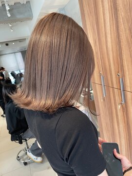 ガリカ 博多(Gallica) 【長まなみ】ブリーチでつくる色素薄めハイトーンベージュ