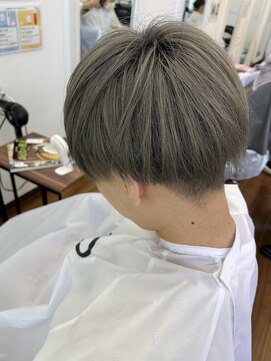 カペリ デ アーテ(Capelli di arte) 韓国マッシュ×ハイトーンカラー