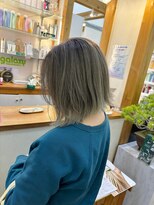 ギャラクシー ヘアードレッサーズ(galaxy hairdressers)&nbsp;大人ボブバレイヤージュグレージュカラー