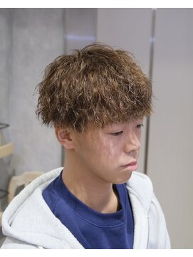 レイズ 名古屋(RAYS) スイストスパイラルパーマ/ブロンドカラー/王道マッシュ