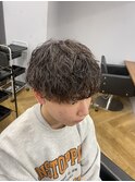 波巻きツイストスパイラルパーマツーブロック刈り上げ