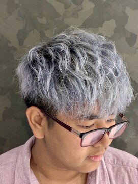 ヒロギンザ 難波店(HIRO GINZA) 「個性を引き出す、洗練シルバーヘア。」