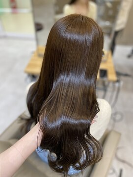 ジーナ 新宿(Zina) ブラウングレージュ♪