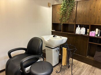 マイアイドゥー(My. i do)の写真/【癒しの隠れ家サロン】貸し切りのプライベート空間でマンツーマン施術◆縮毛矯正や白髪染めご相談ください