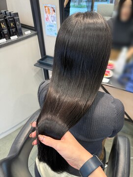 コムマティス 恵比寿ガーデンプレイス(Comme Matisse) うる艶ストレートヘア