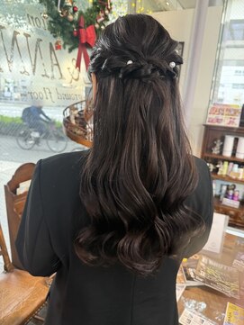 バイブアンドアネックス(VIBE & ANNEX) 《momoka 》ハーフアップシンプル結婚式お呼ばれヘア