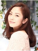ラグジュアリーな質感が印象的な内巻きセミディー 巣鴨店