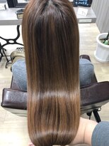 ルーミールーム(RoomieRoom)&nbsp;透明感カラー/髪質改善/ツヤ髪ロング/アッシュベージュ