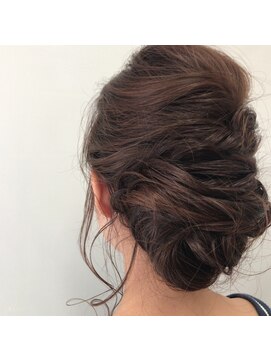 町上津役の美容室 ヘアセット