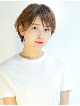 ムルチュラ(muruchura) 丸みショート耳かけ似合わせショートボブ　合田恵生