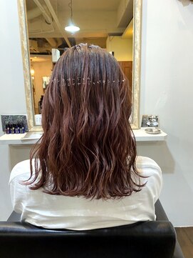 ウル(Ulu) ピンクベージュ×バレイヤージュ