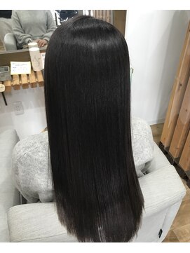 エイトクラージュ(eight courage) ロング　ワンレングス