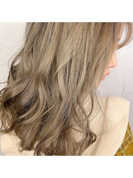 キジ(KIJI) 外国人風カラー×ミルクティーベージュ