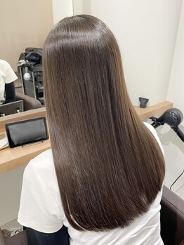 アトレアネックス(attrait ANNEX)の写真/【全席個室】髪を傷ませず、毛先まで潤いのある、自然で柔らかい艶ストレートに◎