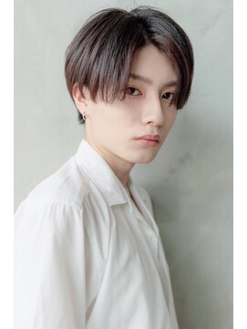 ケアリー 練馬(Carelly) ツイストパーマ七三オールバックマッシュウルフスリークショート