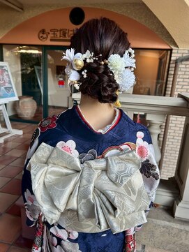 ラ シェンテ 宝塚(La Sente) ふわふわ編み込みシニヨン