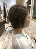 ショートボブ