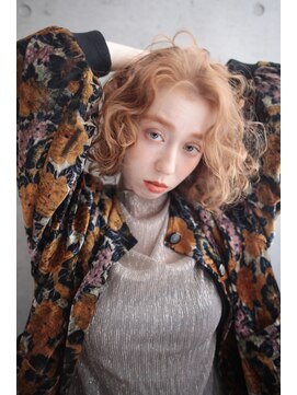 アンド(AND) ドール風ウェーブボブ