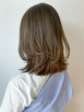 アイティー バイ アルバム 浦和店(IT by ALBUM) オリーブブラウンミディアムレイヤー_外ハネボブ_ba398861