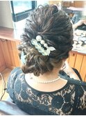結婚式お呼ばれ ねじりフルアップ