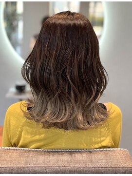 モアナ バイ ラナ(MoanA BY LANA) グラデーションミディアム