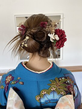 ヘアーアンドメイクアップモパ 成人式ヘア