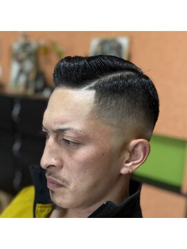 ピシャッとニ代目銀二郎 7/3パートスタイル【広島/理容室/バーバー】