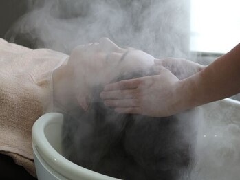 ゲイン(Gain)の写真/眠っても疲れが取れない方へ☆専用空間で行う整えるヘッドスパ♪髪の艶を取り戻し髪質改善にも繋がります