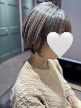 マーシュアトレ(marshu atre) ★白髪を活かすグレーカラー(ブリーチなし)★