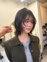 【似合わせカット】レイヤーと顔まわりで動きと抜け感を引き出すスタイル提案