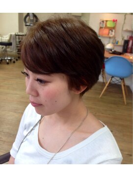 フェリシータ 総持寺店(felicita) ルミエールカラー☆斜めバングショート