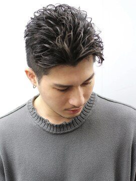 ベーア メロー(Bar mellow) 外国人風カーリーアッパーショート