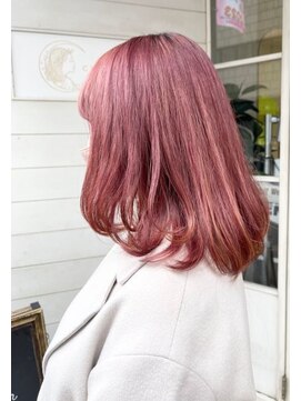 アミュレ(Amule) 大人可愛いテラコッタピンク艶髪ダブルカラーミディアム梅ヶ丘