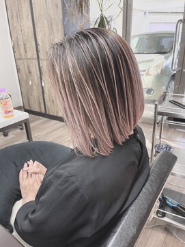 ヴィフ 大船(VIF) バレイヤージュ/ハイライト/ダブルカラー/ケアブリーチ/ボブ