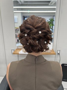 バルベストーキョーサウス(BARBES TOKYO SOUTH) ボブヘアのアップスタイル【清板】