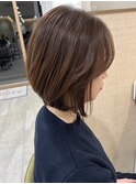【レディースショート】顔まわりにレイヤーを入れて小顔効果UP！