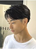 桑名メンズパーマニュアンスパーマフェザーショートコンマヘア