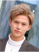 アップバングツーブロックダブルカラーブリーチメッシュ