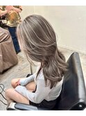 ハイライトミディアムヘア暗めカラーデザインカラー