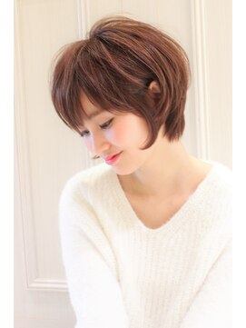 レウナ 外苑前(Reuna) 【３０代４０代５０代】辺見えみり風ひし形前下がりショート