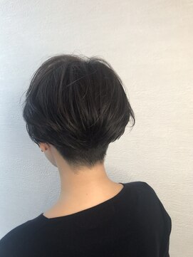 スリー(three.) 【three./スリー】2ブロックハンサムショート（北浜/淀屋橋）